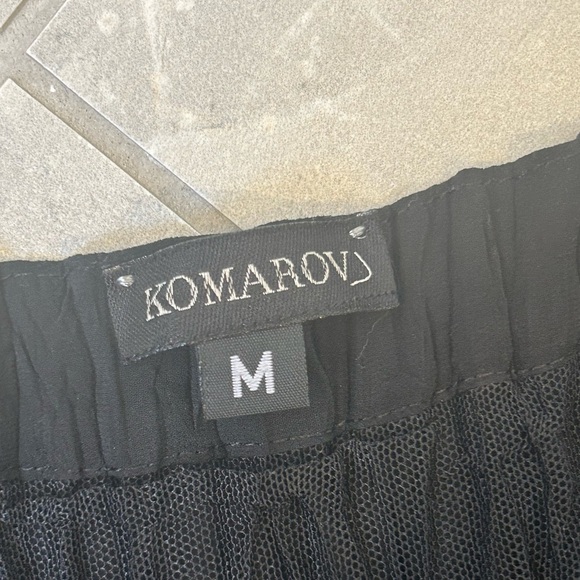 EUC Komarov Crinkle Stretch Tunic Top V Neck Dual Layer Blue Black Print - Picture 3 of 7